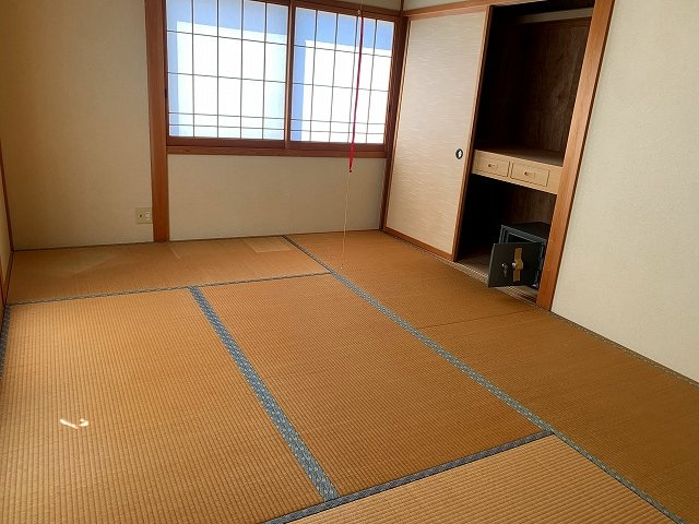 (商談中）吉成南町/3LDK/鳥取駅まで自転車6分★の和室|（リフォーム前）1F和室
畳・ふすまを新品交換いたします