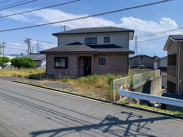 (商談中）吉成南町/3LDK/鳥取駅まで自転車6分★の前面道路含む現地写真|前面道路含む現地写真です
広々とした前面道路12M★