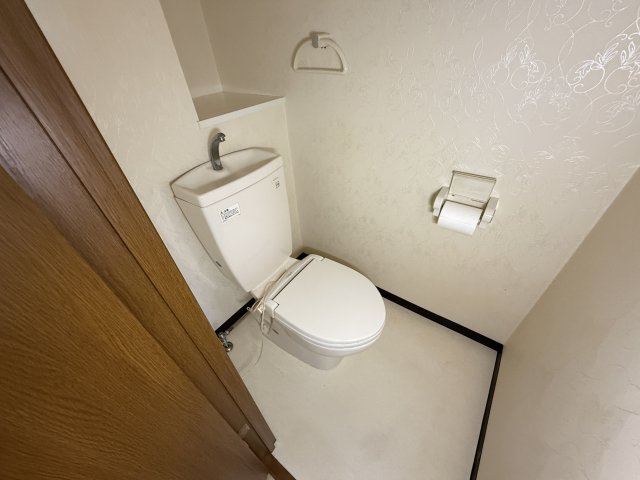 西灘駅前ハイツのトイレ