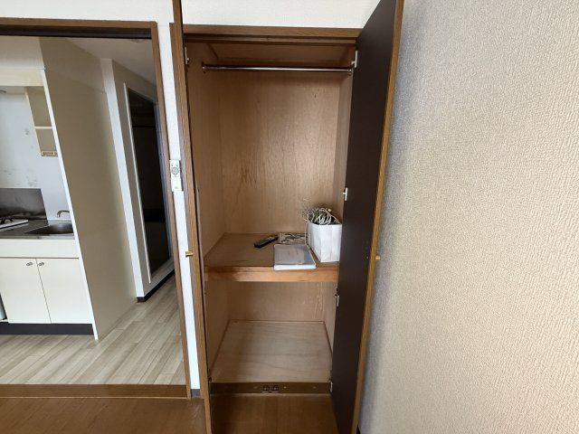 西灘駅前ハイツの収納