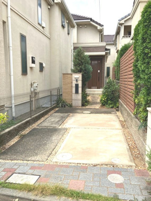 【駐車場】
