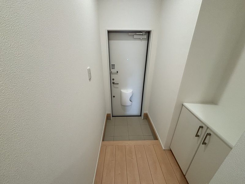 SUN VIA下到津の玄関