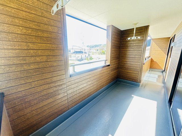 新築　渋川市金井第17　Livele Garden.S　5号棟のバルコニー|　二部屋分の広々バルコニーはたっぷりお洗濯もが干せますね♪	