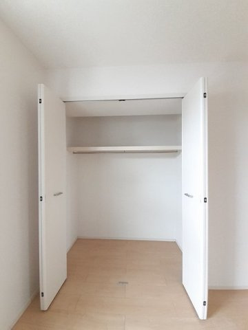 サンロイヤルＡの収納|たっぷりとした収納スペースです