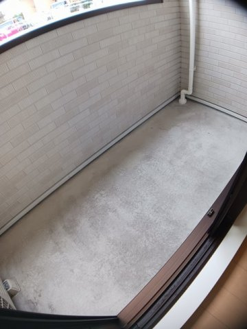 オアシス今津Ａのバルコニー|外からの目が気にならないバルコニーで洗濯物が干せます