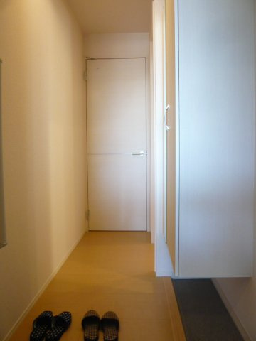 Ｄ House Grandeの玄関