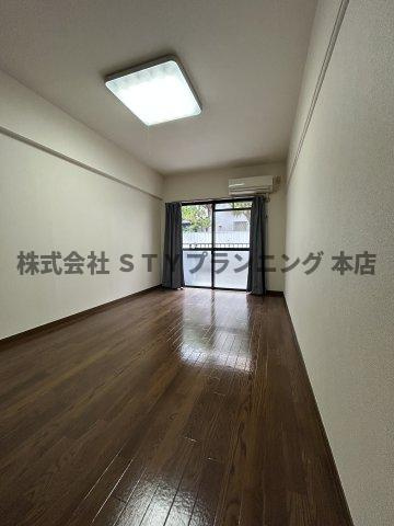 仲介手数料０円！ジュネス藤原の居間・リビング