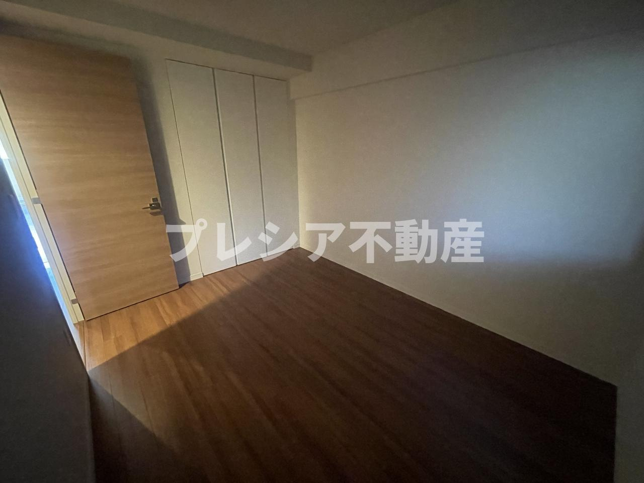 ジオ甲子園口ノーヴの洋室