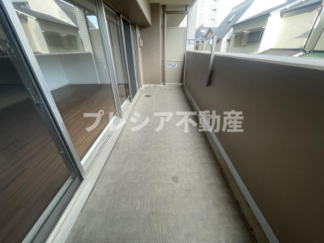 ジオ甲子園口ノーヴのバルコニー