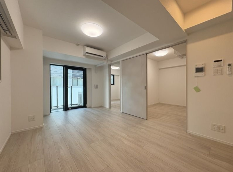 Ｓ－ＲＥＳＩＤＥＮＣＥ亀戸ｂａｌｍの居間・リビング