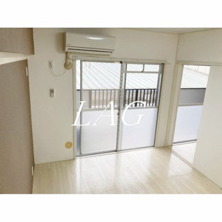 【居間・リビング】 | 中野ビル | 洋室のお部屋です。