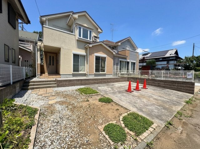 所沢市山口中古戸建の駐車場