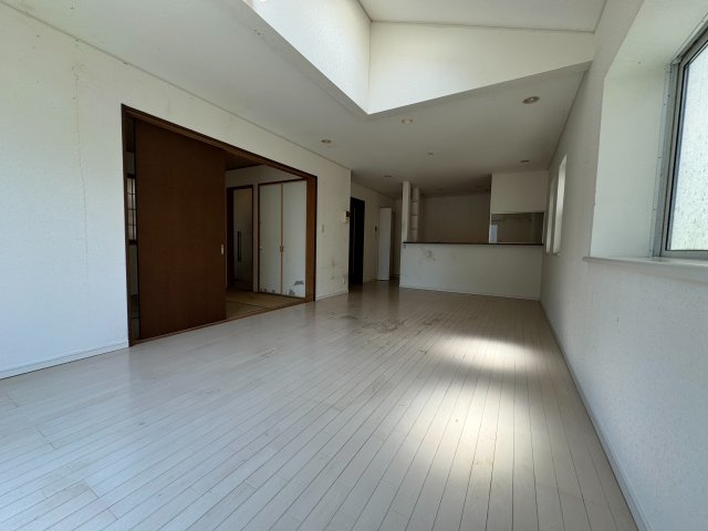 所沢市山口中古戸建の居間・リビング