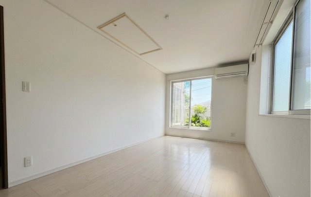 所沢市山口中古戸建の洋室