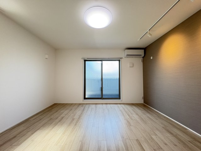 フジパレス小阪Ⅱ番館の居間・リビング