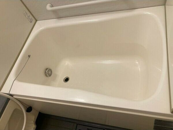 プレサンス泉シティアークの浴室|※別部屋写真となります