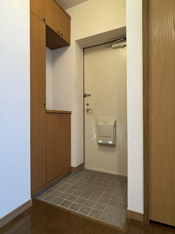 エスポワール新町の玄関
