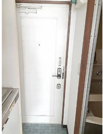 エトワール赤堤の玄関