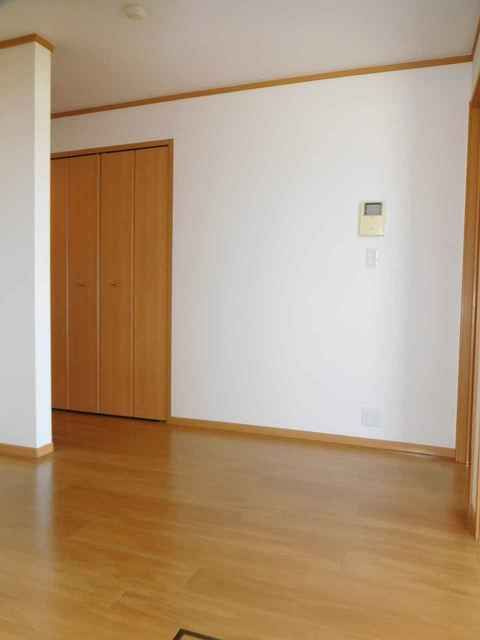 てぃーだ　Ｂ　　刈谷市近郊の賃貸はクラスホームの居間・リビング