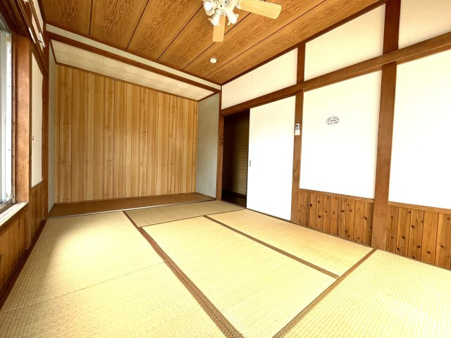 下永吉　せせらぎと緑の提　そよ風が通る家の和室