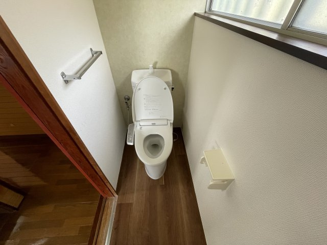 下永吉　せせらぎと緑の提　そよ風が通る家のトイレ