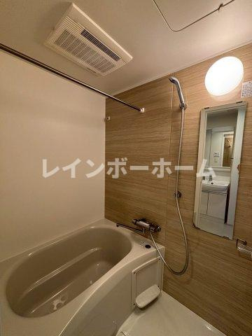 オーパスホームズ南行徳の浴室