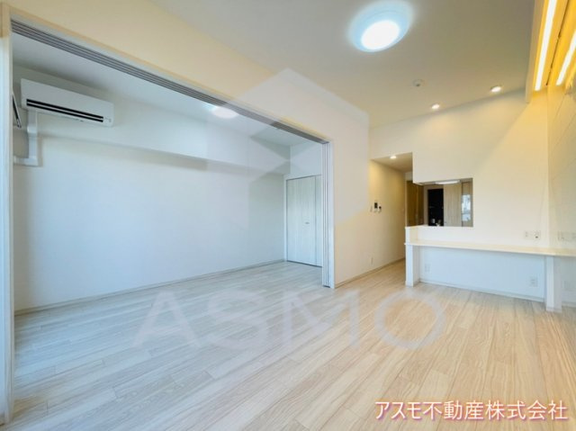 【居間・リビング】 | Dimus福島 | 同マンション別部屋　参考写真