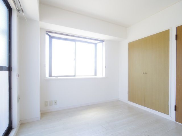 アート青葉町の居間・リビング