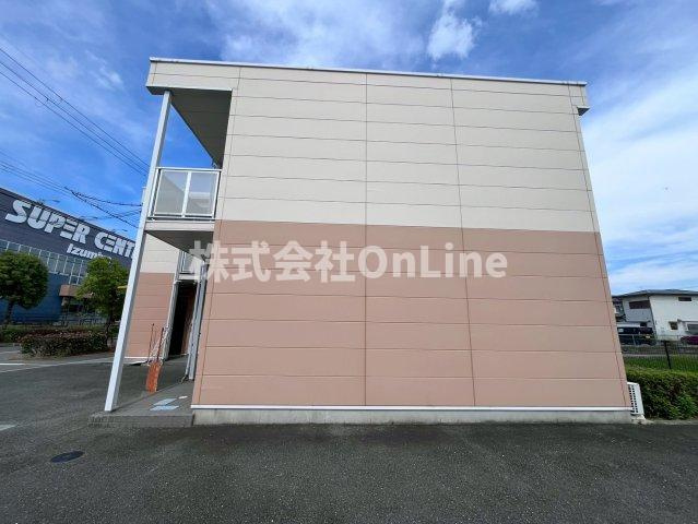 レオパレスグリーンメゾンの外観