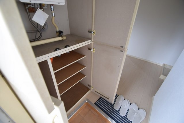 ＴＫコーポラスの玄関|下駄箱付