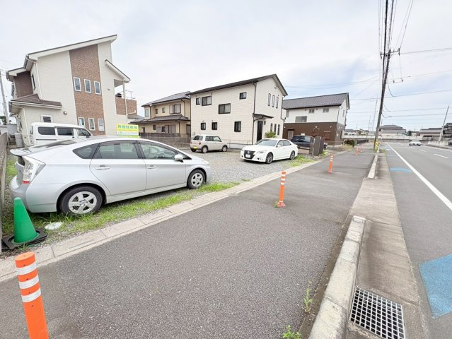 日高市武蔵高萩3丁目　建築条件なし売地　JR川越線『武蔵高萩駅』徒歩8分　【高萩北小学区】の前面道路含む現地写真