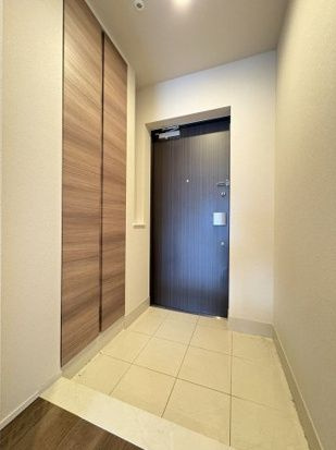 オープンレジデンシア品川の玄関