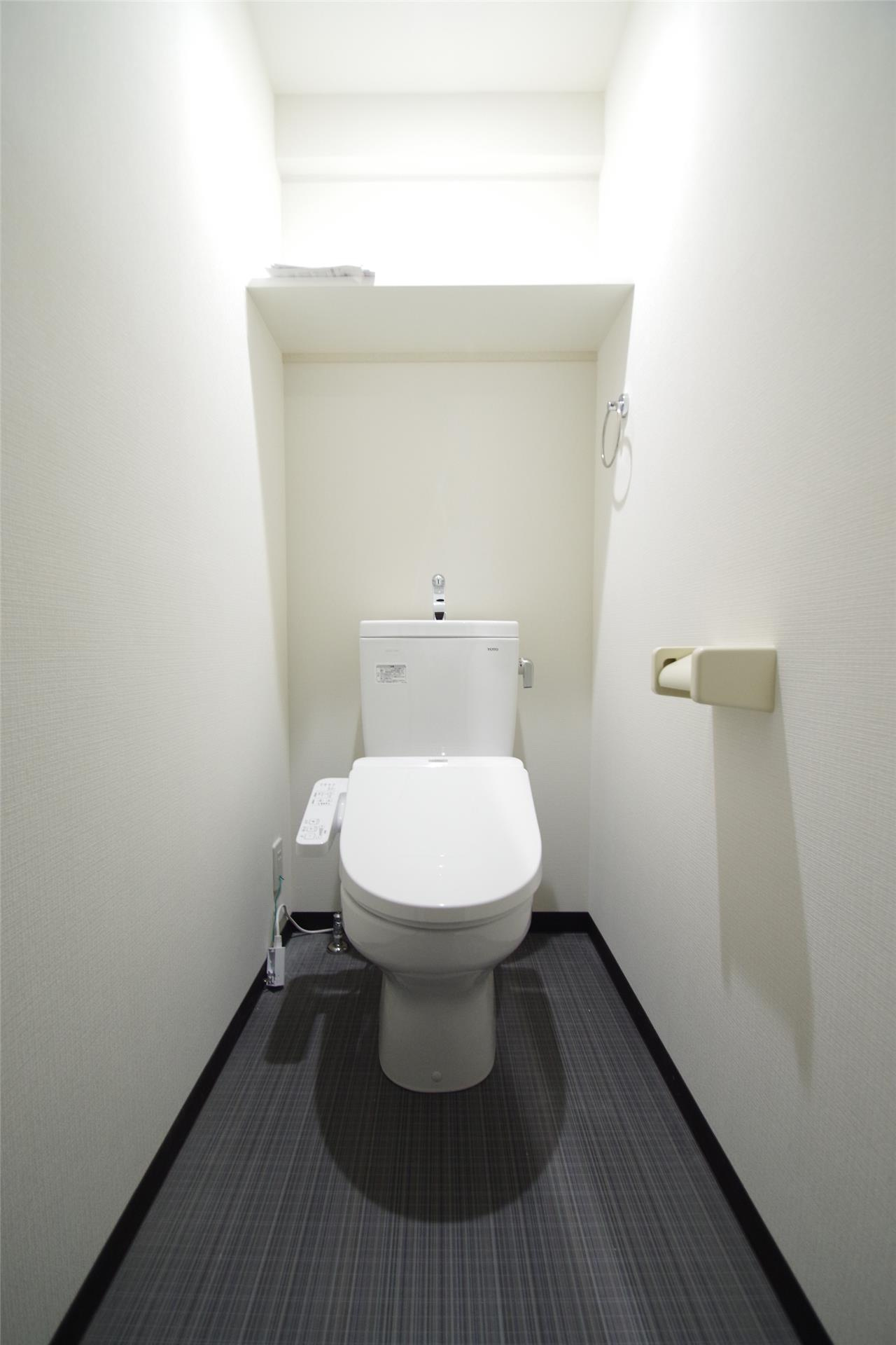 熊本市中央区新町２丁目の賃貸マンションのトイレ
