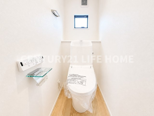 【トイレ】 | 東急田園都市線「宮前平」新築戸建 | 落ち着いたトイレです
