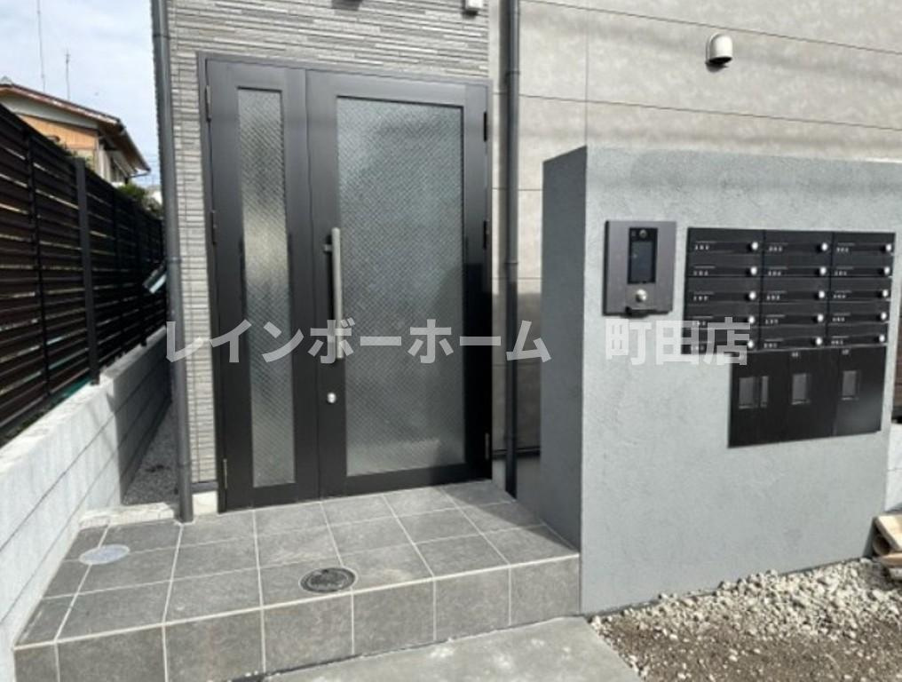 T&Fレジデンス南林間A※初期費用分割あと払いサービス利用可能物件のエントランス