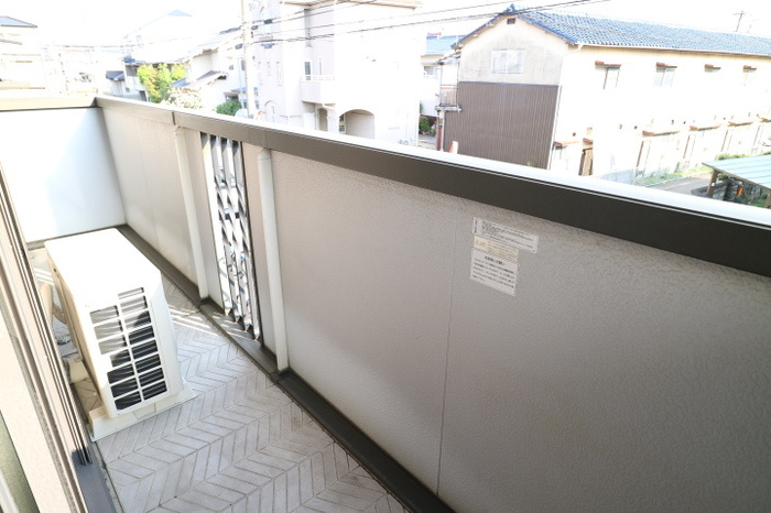 セリーヌヴィレッジ　B棟のバルコニー