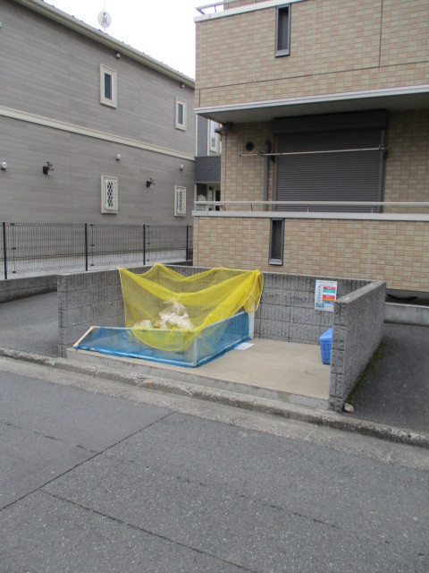 壱番館　浅田のロビー|敷地内ゴミ置き場