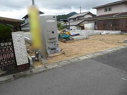 安佐北区亀崎4丁目 No.1の前面道路含む現地写真
