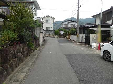安佐北区亀崎4丁目 No.1の前面道路含む現地写真
