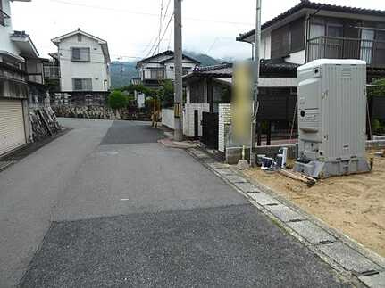 安佐北区亀崎4丁目 No.1の前面道路含む現地写真