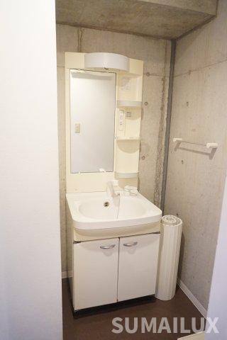熊本市中央区南熊本２丁目の賃貸マンションの独立洗面台