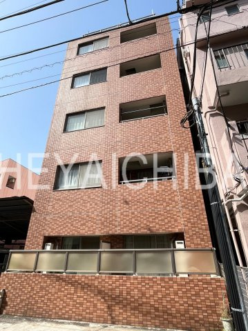 イースト駒形の外観