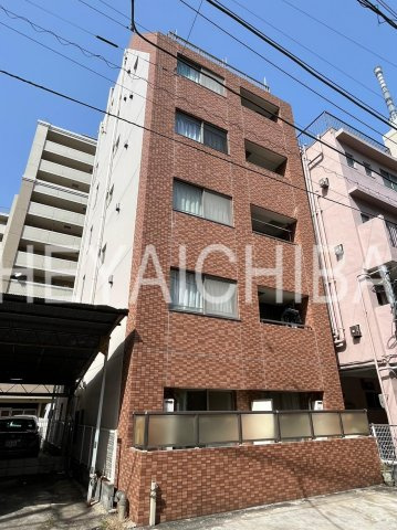 イースト駒形の外観