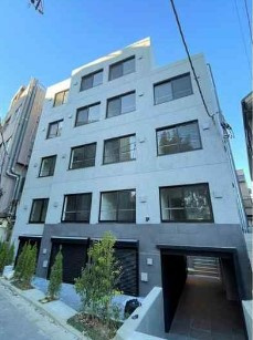 【外観】 | VISTA MINAMIASAGAYA | 鉄筋コンクリート造のがっちりとした建物。