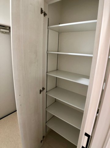 クリエオーレ菱屋西の収納