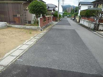 安佐北区亀崎4丁目 No.2の前面道路含む現地写真