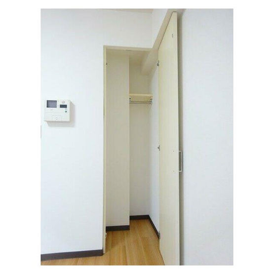 【収納】 | EXIM OGIKUBO | クローゼット完備。