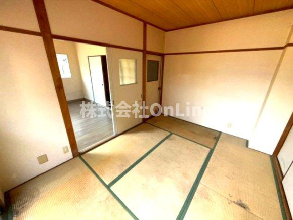 ビートル山本北E棟の寝室