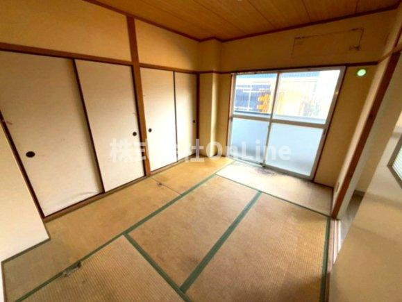 ビートル山本北E棟の和室