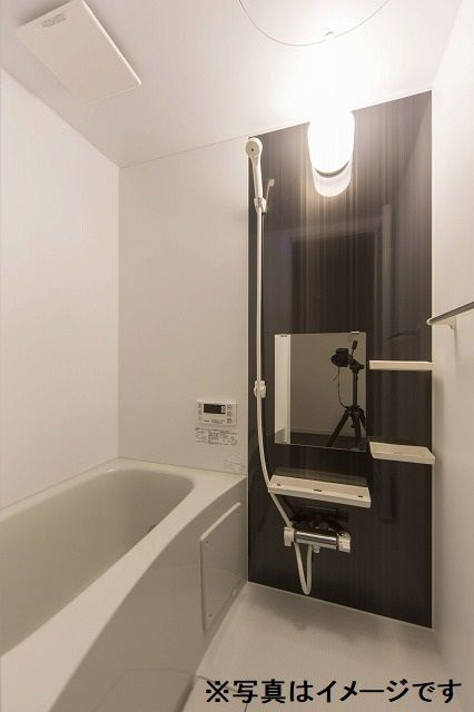 ＣＡＳＡ　ＭＥＤＩＯ の浴室